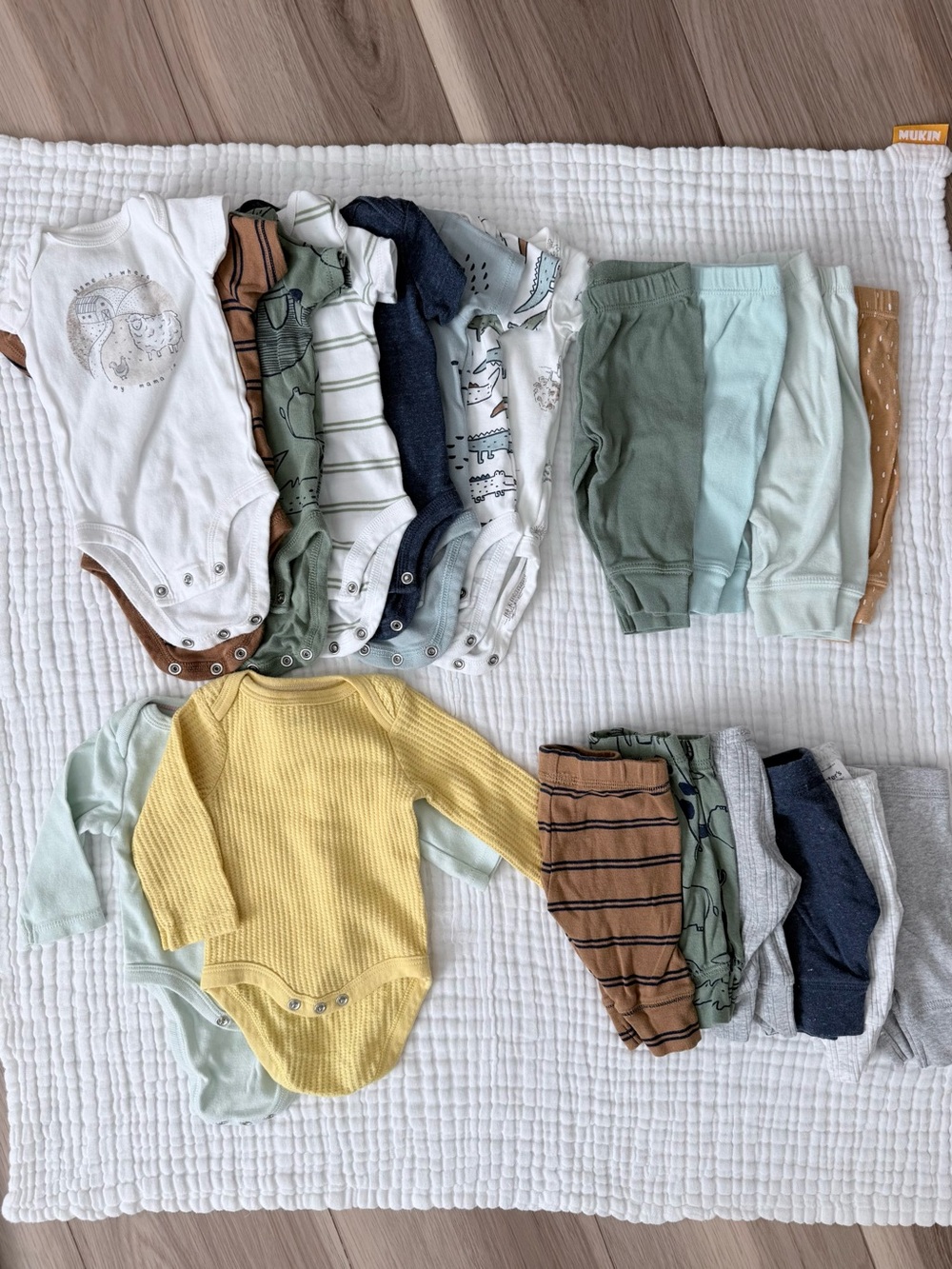Newborn Baby Bodysuit and Pants Bundle